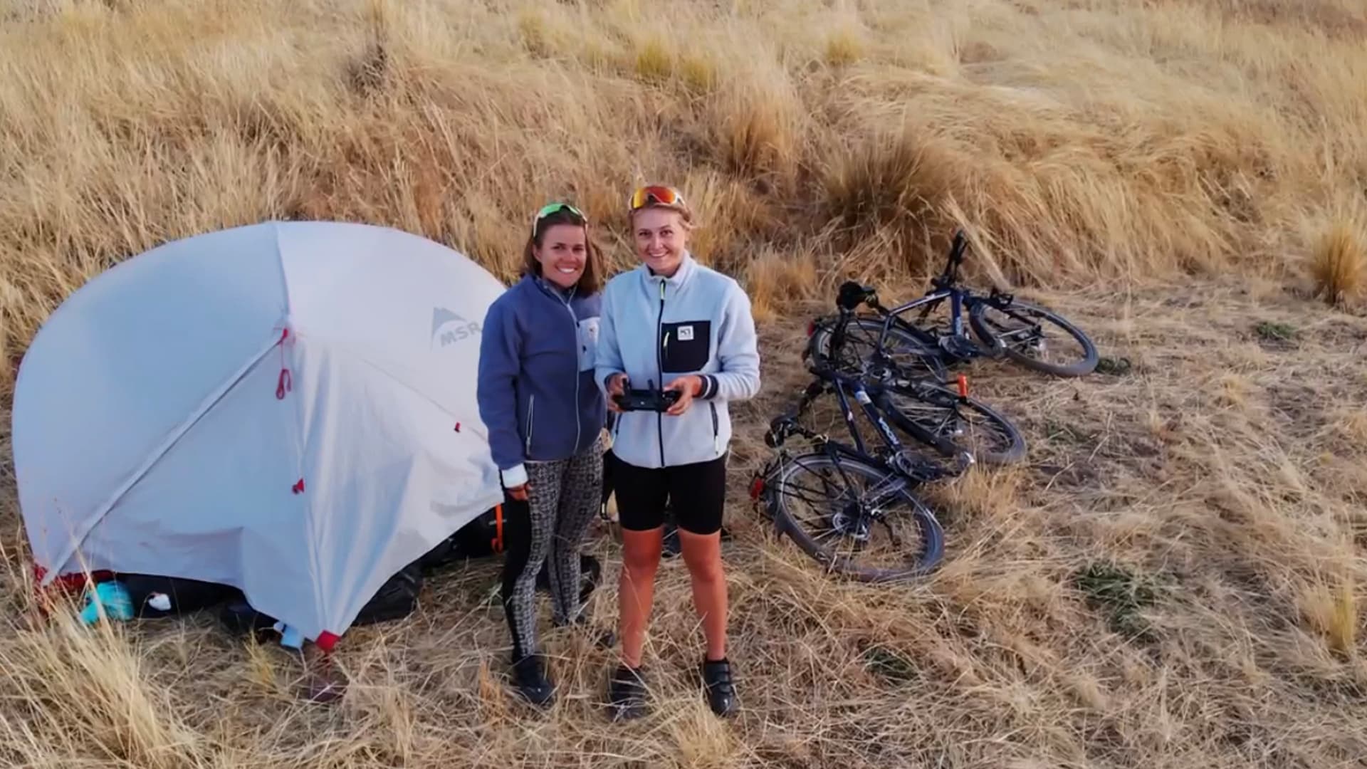 De fietsdames - Twee globetrotters op fietsschoenen